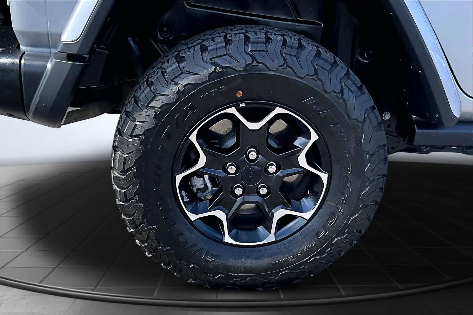 Used 2021 Jeep Wrangler Unlimited Rubicon 4xe w/ Steel Bumper Group AWD/4WD image 35