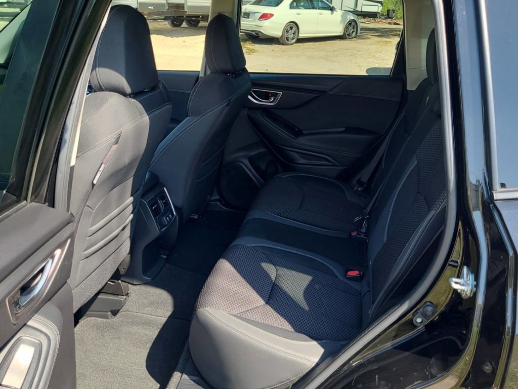 Used 2023 Subaru Forester Premium image 5