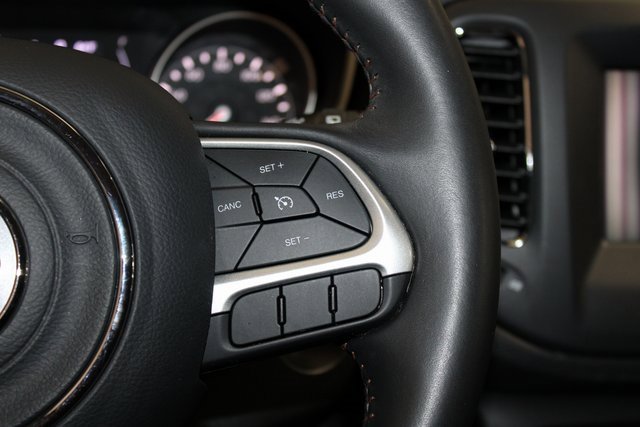 Used 2019 Jeep Compass Latitude image 17