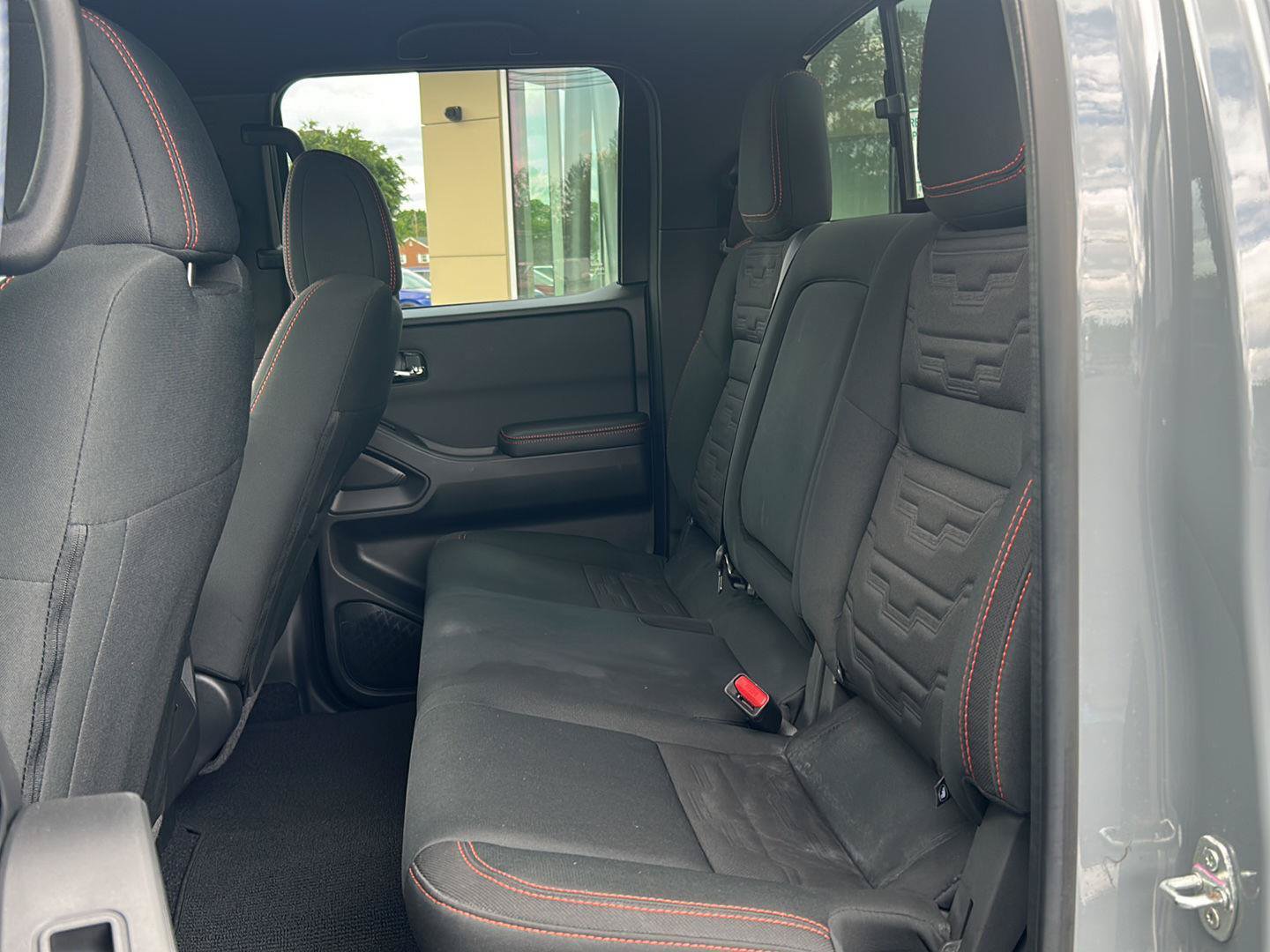 Used 2024 Nissan Frontier PRO-4X w/ Technology Package AWD/4WD image 15