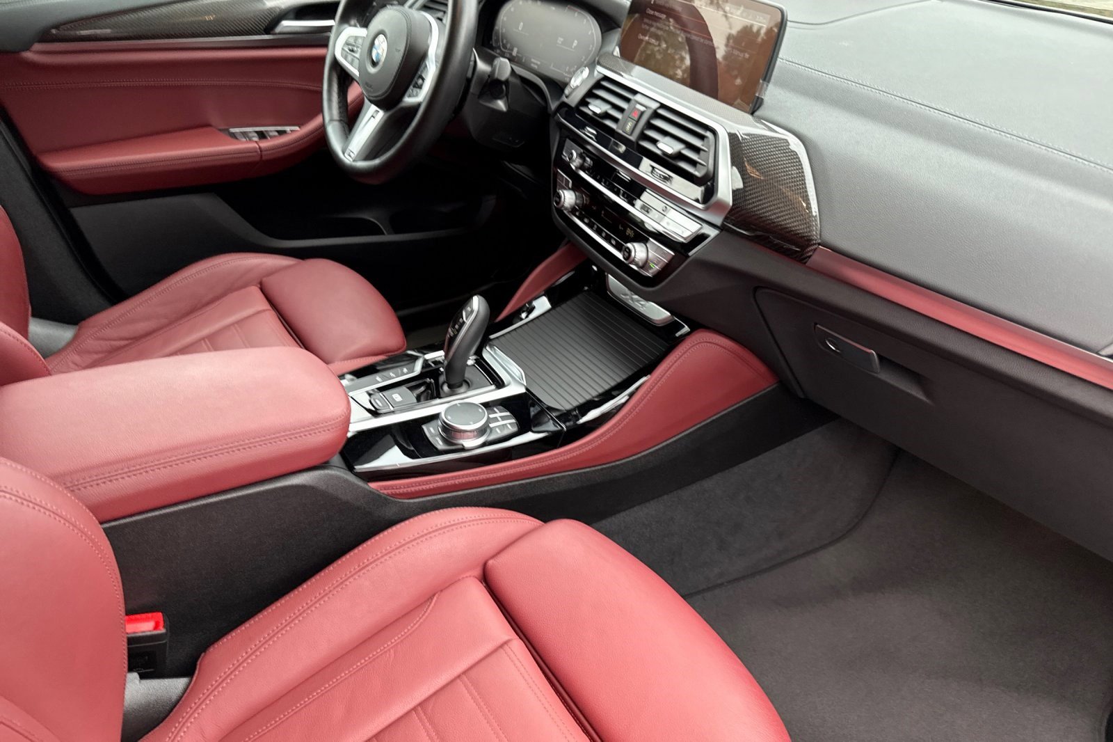 Certified 2021 BMW X4 xDrive30i w/ Executive Package image 19