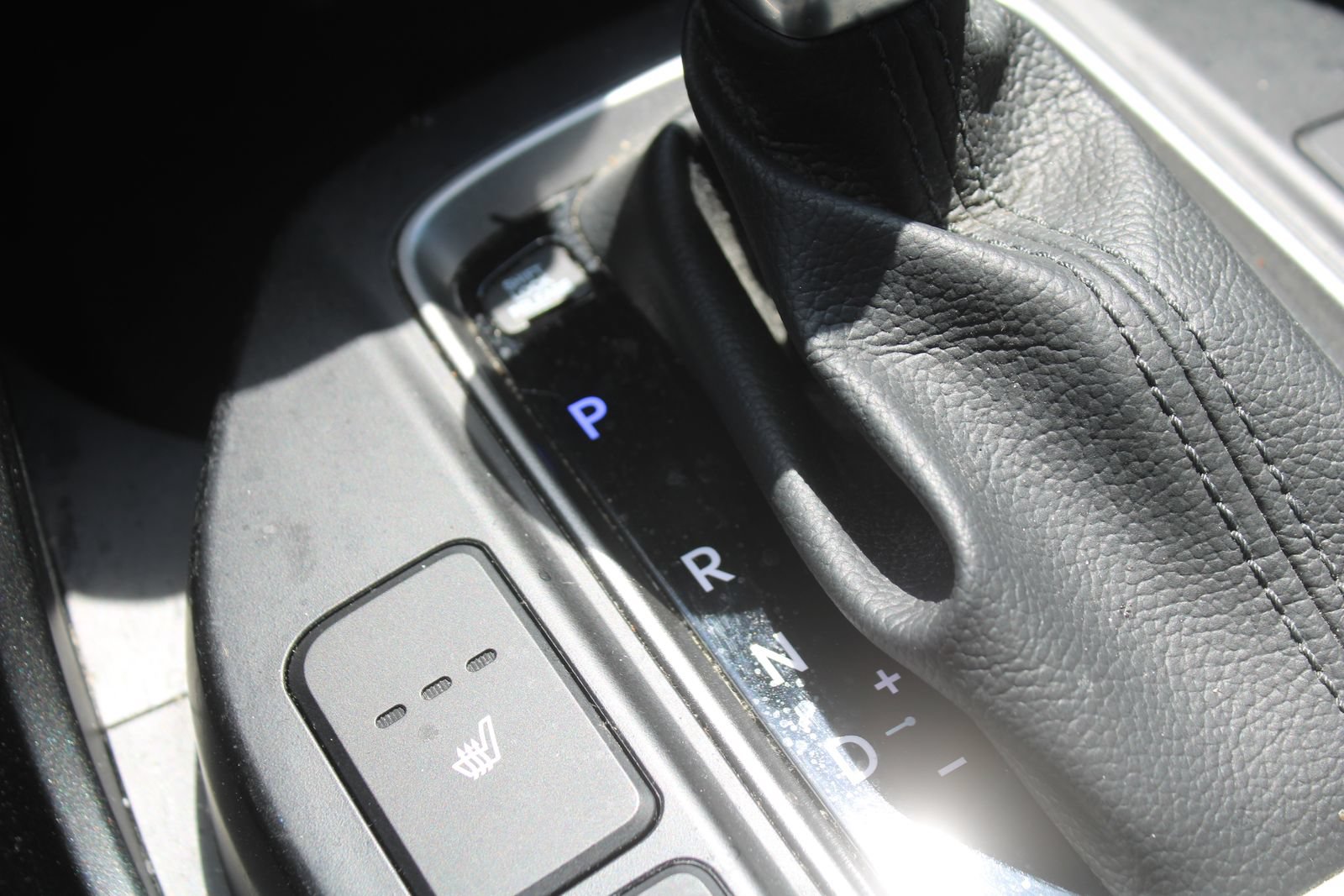 Used 2018 Hyundai Santa Fe Sport FWD image 40