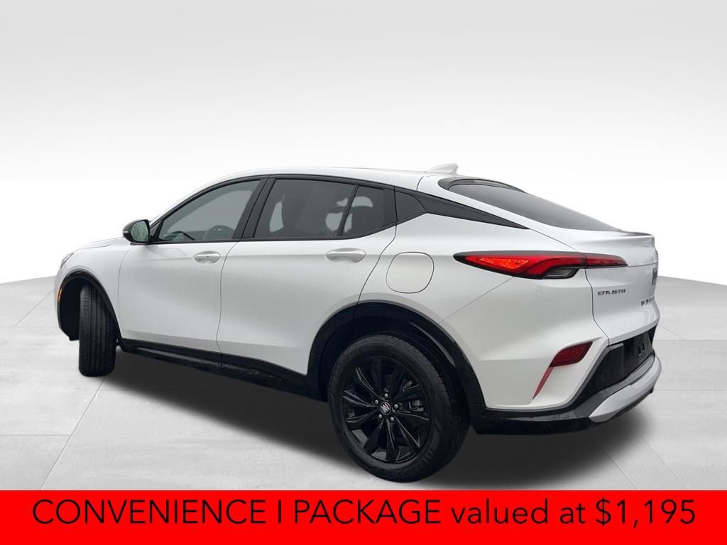 Used 2024 Buick Envista Sport Touring w/ Convenience I Package FWD image 3