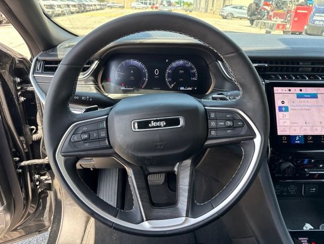 Used 2024 Jeep Grand Cherokee Limited w/ Luxury Tech Group II AWD/4WD image 20