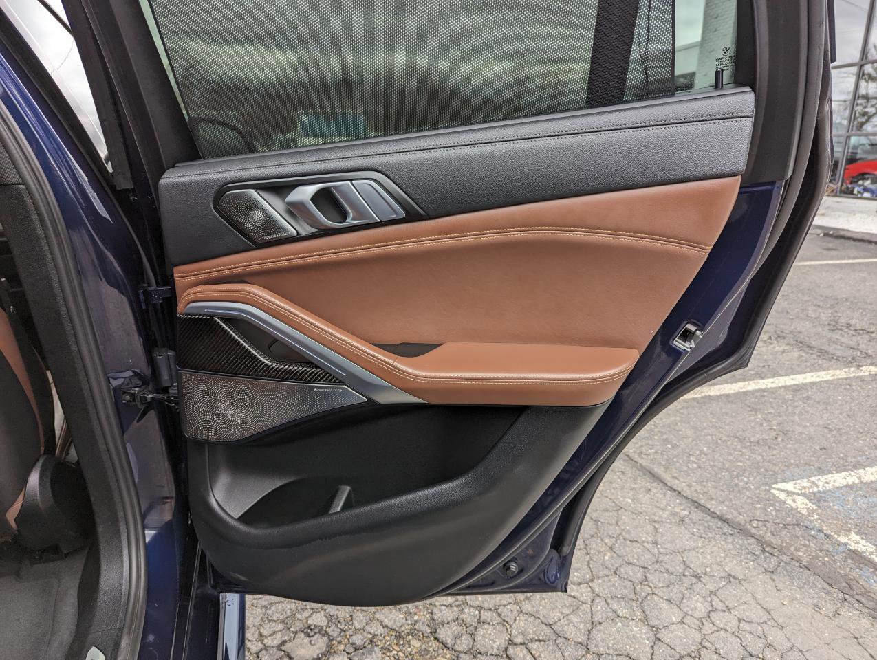 Used 2023 BMW X6 M50i w/ Executive Package image 33