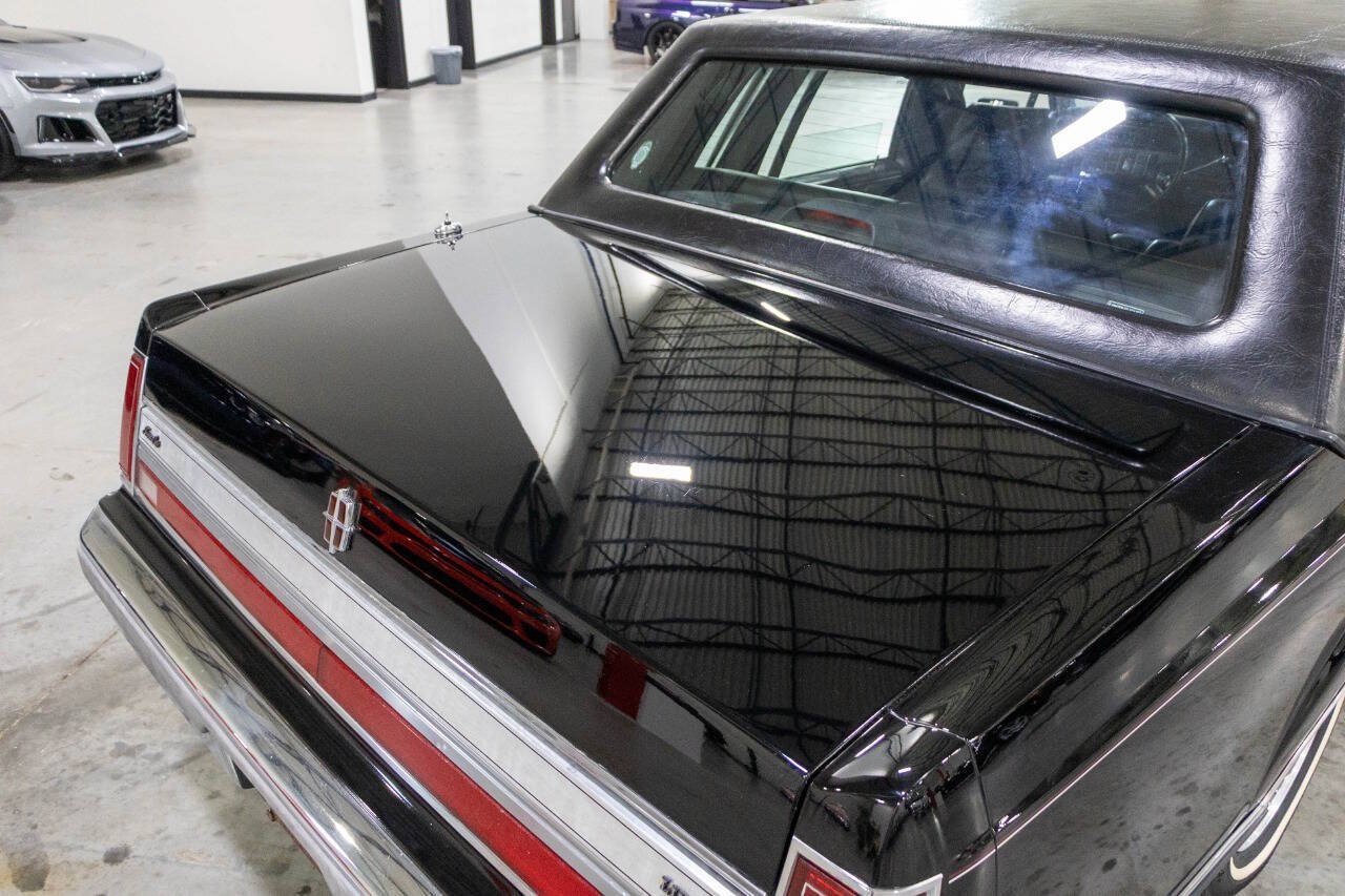 Used 1988 Lincoln Town Car Signature RWD image 20