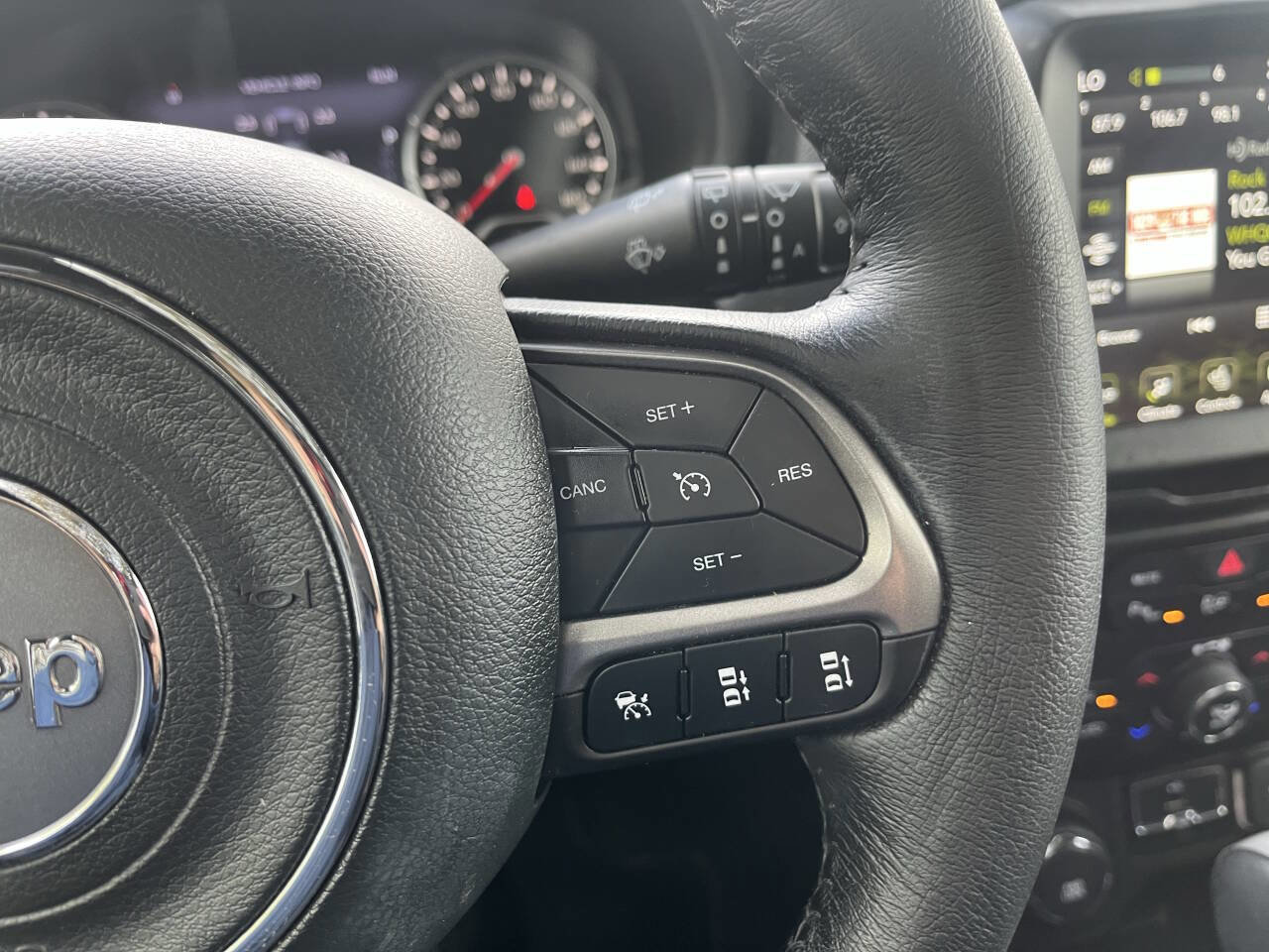 Used 2020 Jeep Renegade Altitude image 10