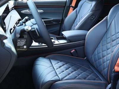 New 2026 Genesis GV70 3.5T Sport Prestige w/ G1 Accessory Package AWD/4WD image 21