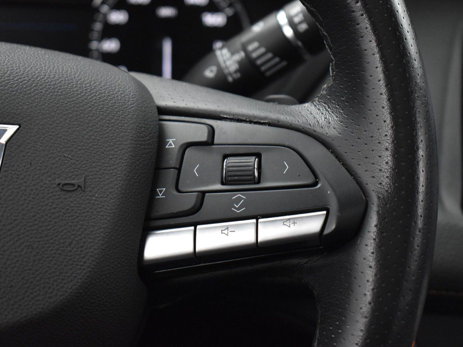 Used 2023 Cadillac XT4 Sport w/ Driver Assist Package image 17