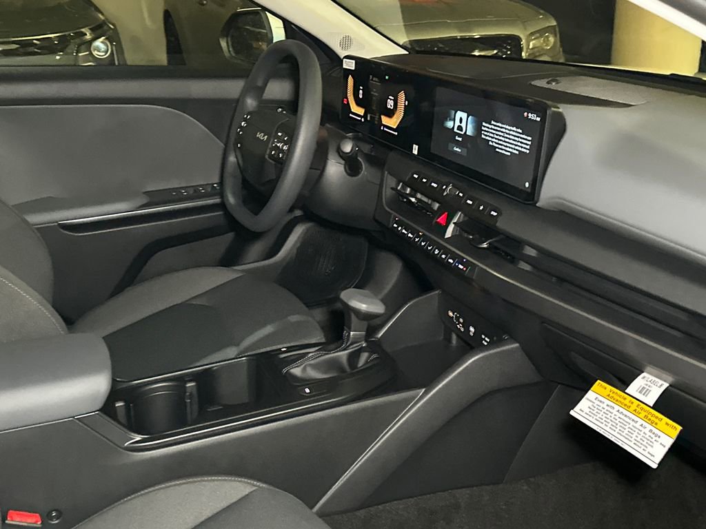 New 2025 Kia K4 FWD image 11