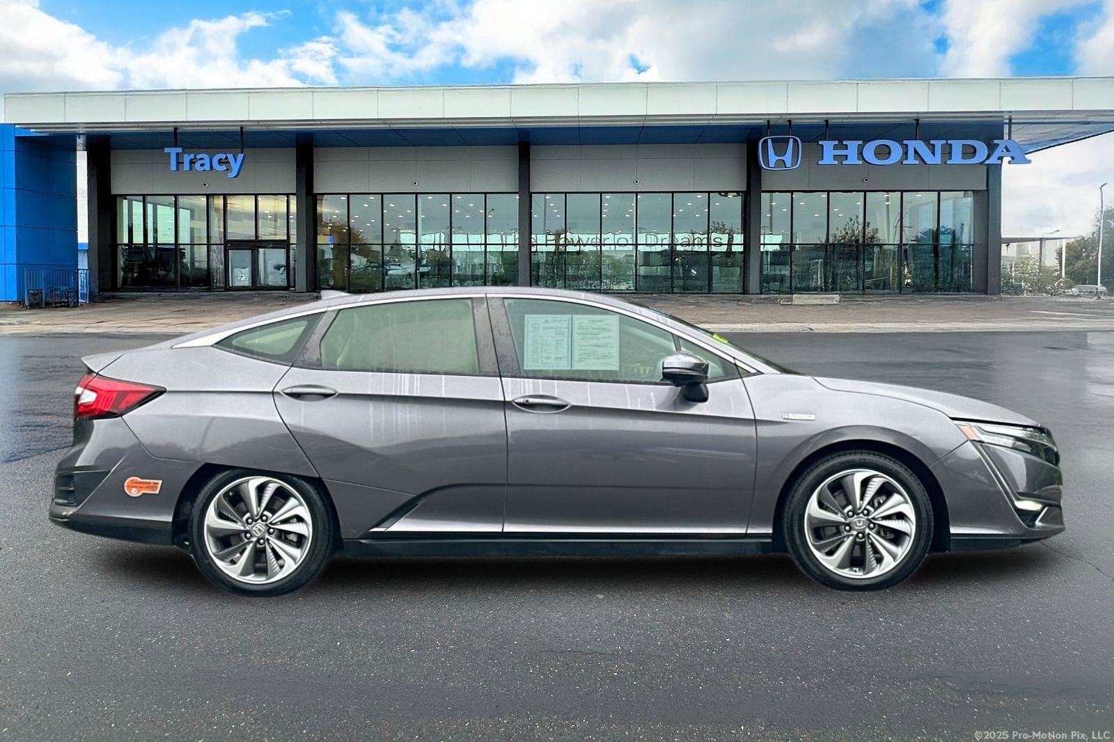 Used 2019 Honda Clarity Touring image 3