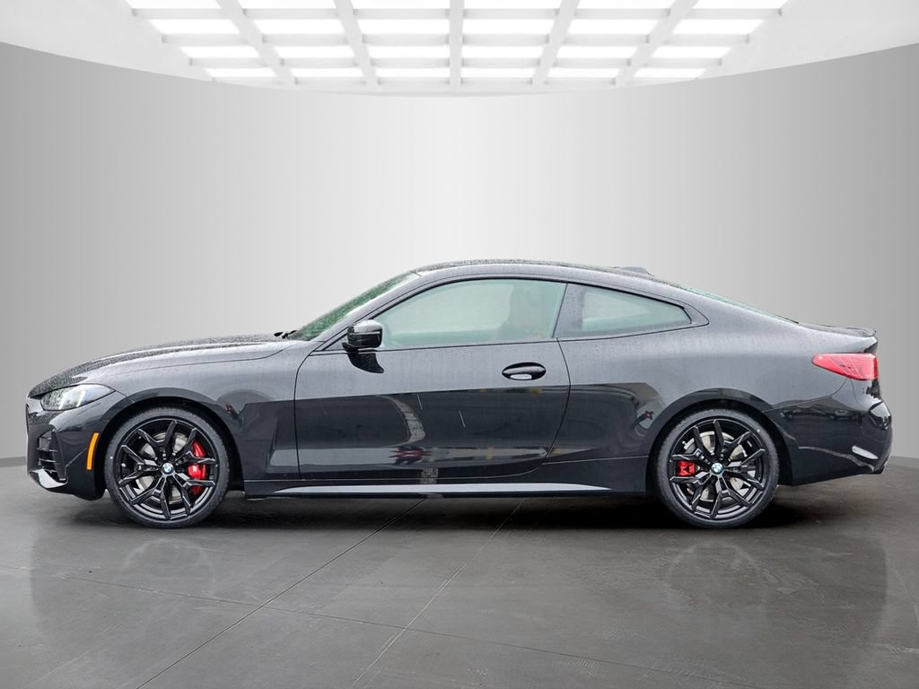 Used 2026 BMW 430i Coupe w/ M Sport Package RWD image 3