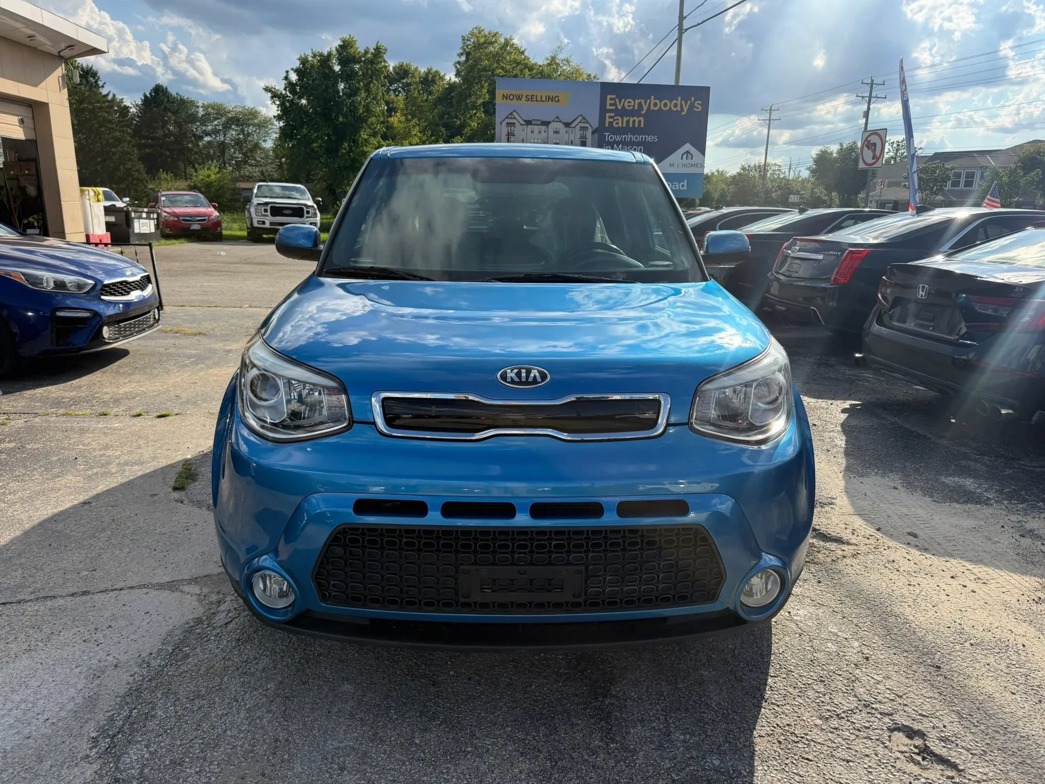 Used 2015 Kia Soul + w/ Audio Package FWD image 9