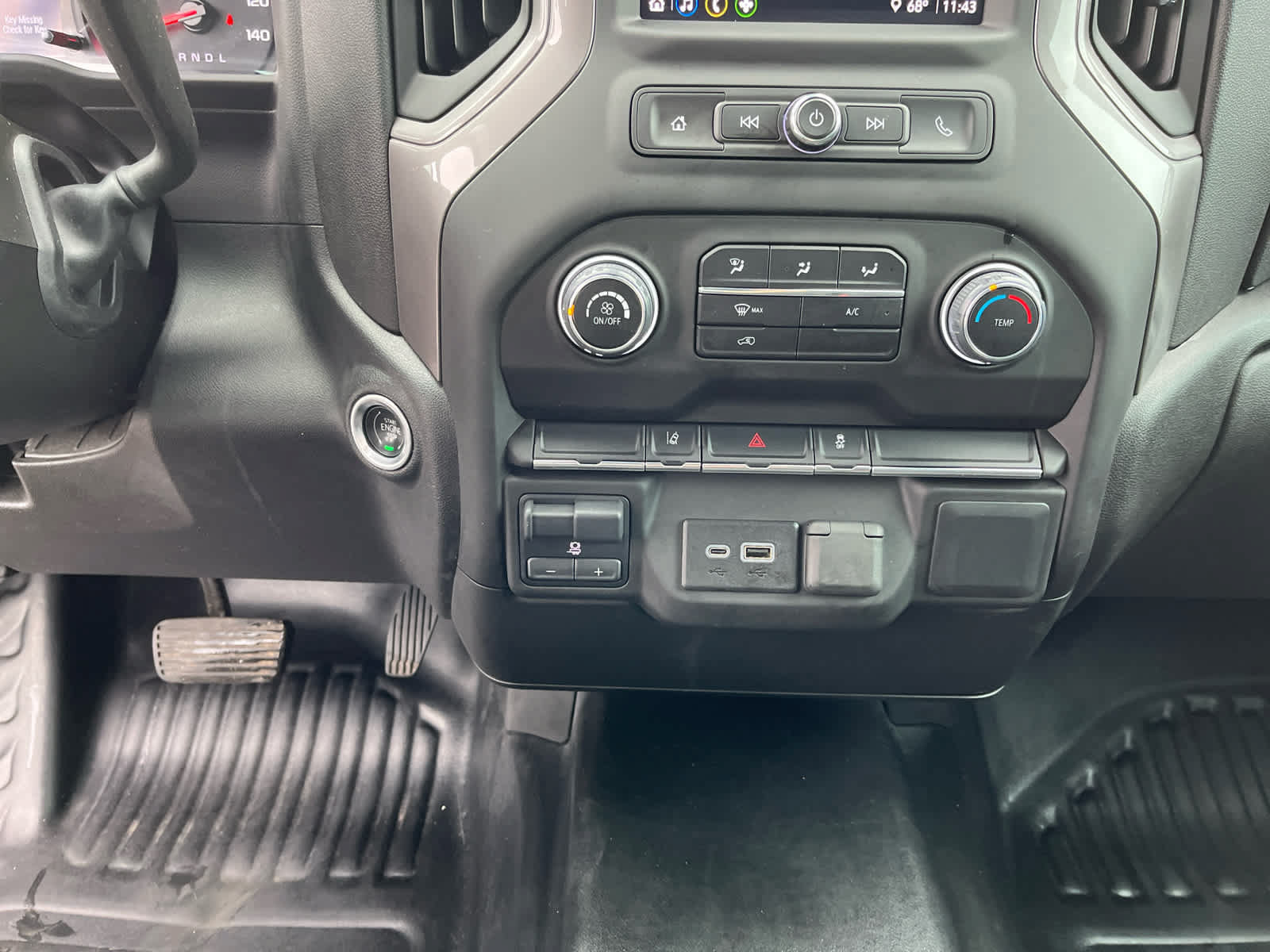 Used 2024 Chevrolet Silverado 3500 W/T AWD/4WD image 17