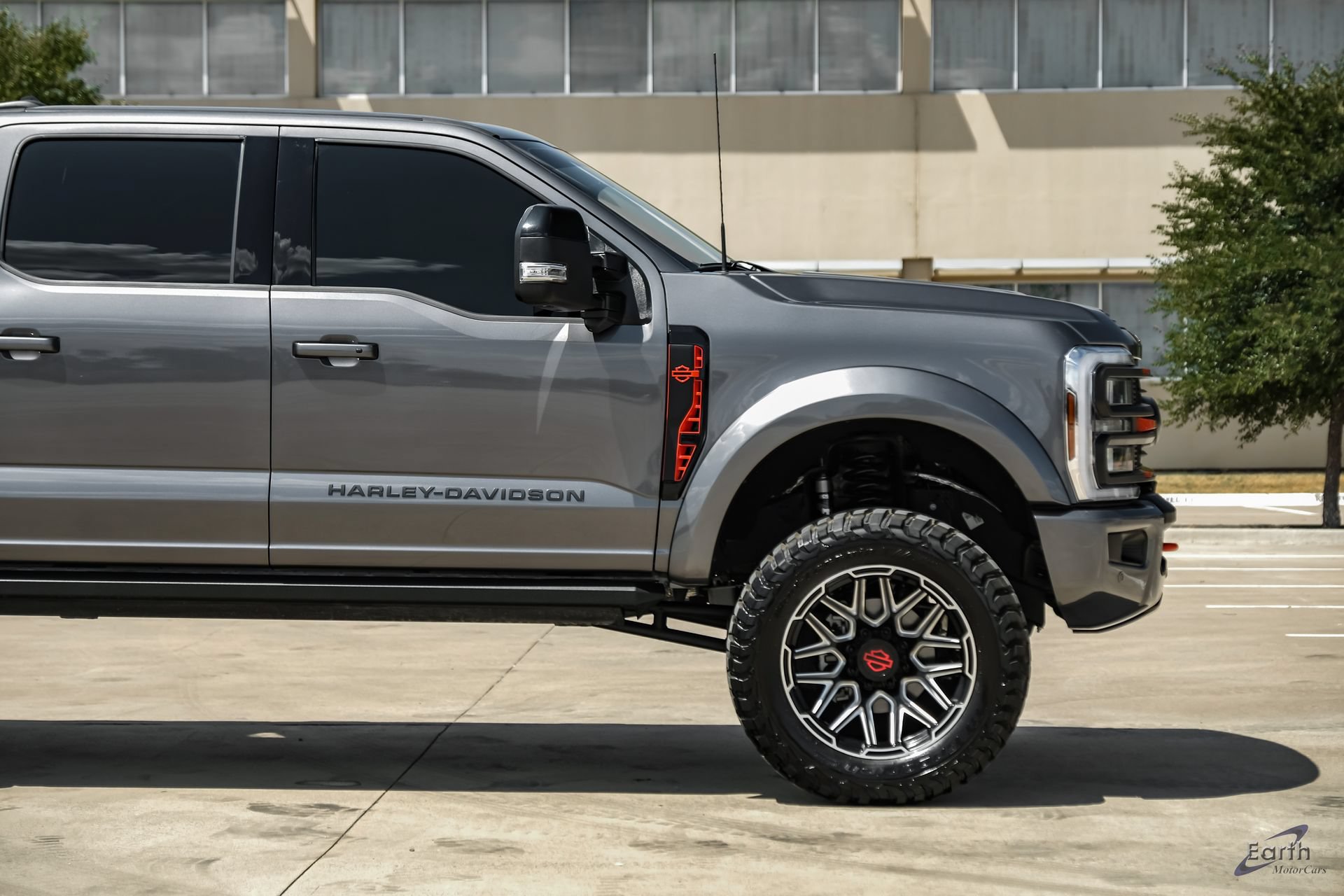 Used 2024 Ford F250 Lariat w/ Lariat Ultimate Package AWD/4WD image 23