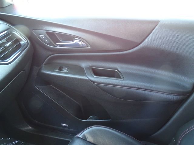 Used 2023 Chevrolet Equinox RS w/ RS Leather Package image 9