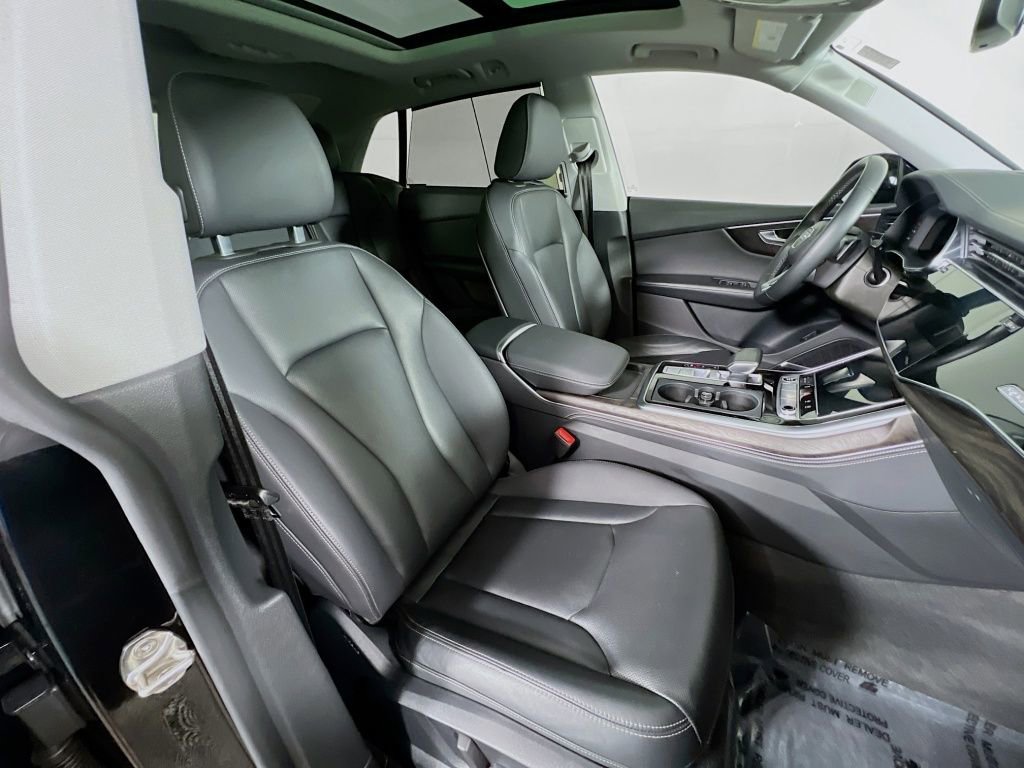 Used 2022 Audi Q8 Prestige w/ Prestige Package image 29