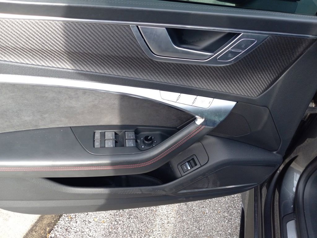 Used 2022 Audi RS 7 4.0T w/ Black Optic Package image 18