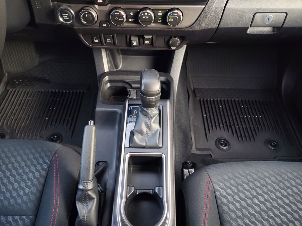Used 2023 Toyota Tacoma SR5 w/ Technology Package AWD/4WD image 10