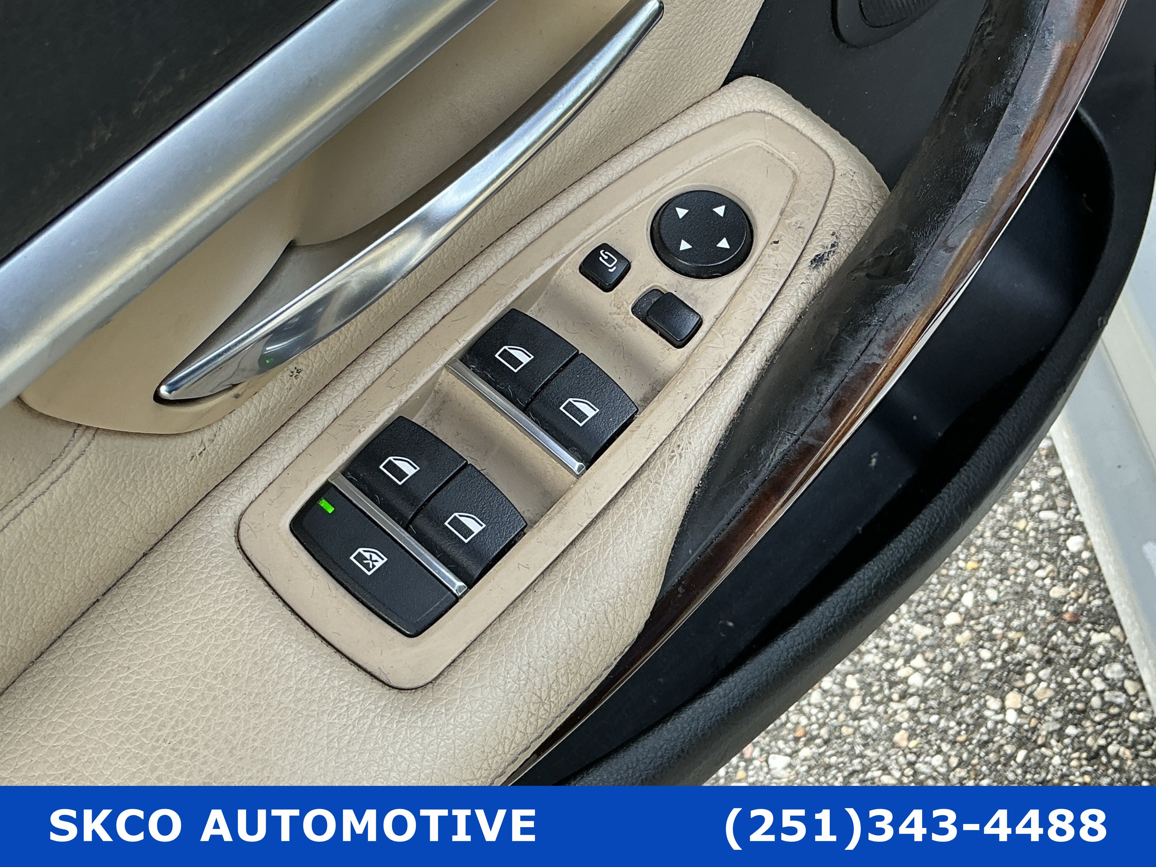 Used 2017 BMW 330i xDrive Sedan w/ Premium Package image 43