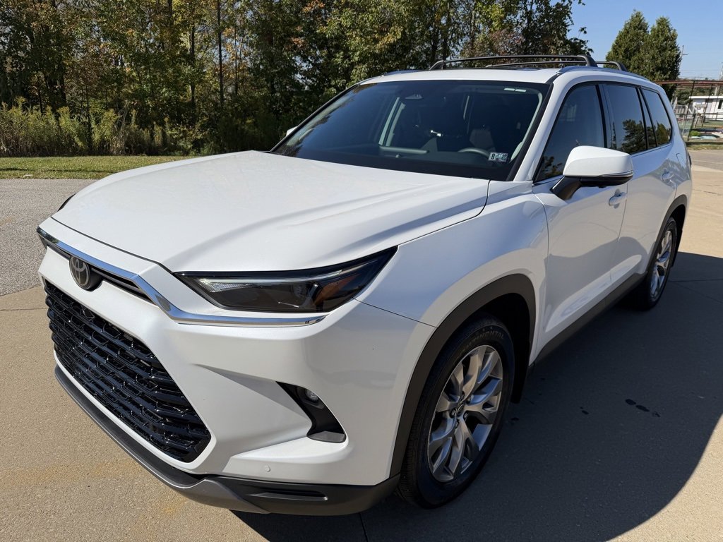Certified 2025 Toyota Grand Highlander AWD video 1