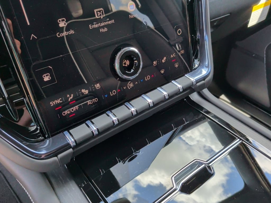 New 2026 GMC Yukon AT4 Ultimate AWD/4WD image 29
