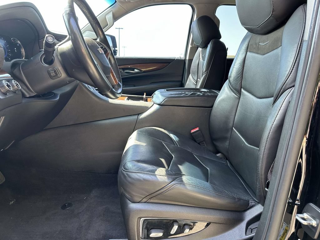 Used 2016 Cadillac Escalade ESV Premium AWD/4WD image 8