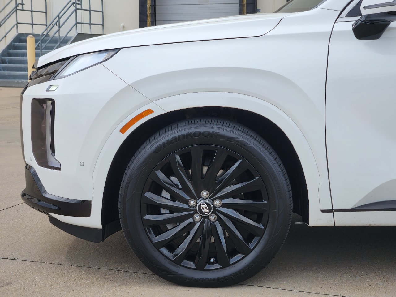 Certified 2025 Hyundai Palisade Calligraphy AWD/4WD image 7