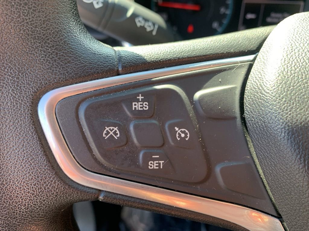 Used 2018 Chevrolet Equinox LT image 21