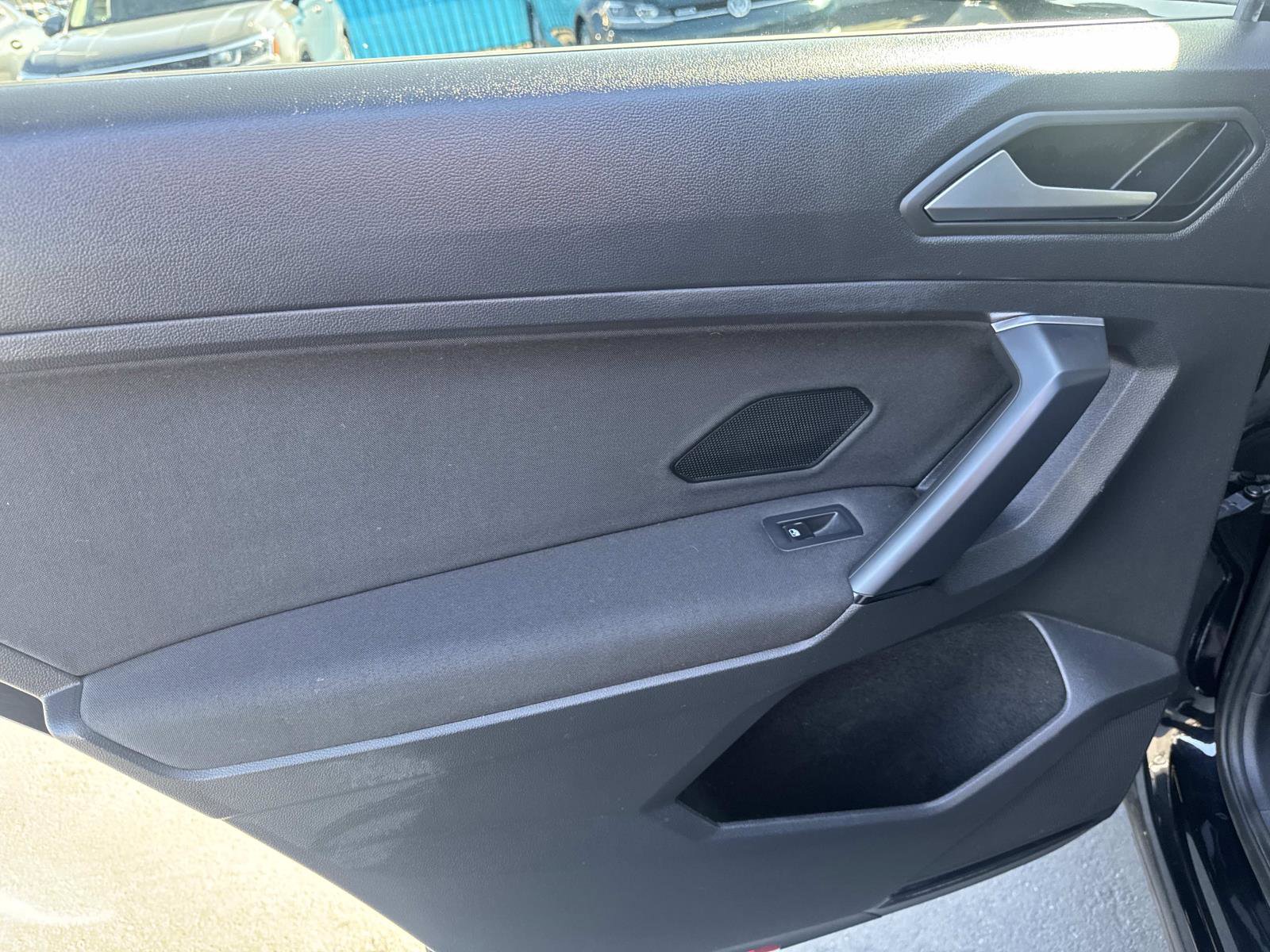 Used 2019 Volkswagen Tiguan S FWD image 8
