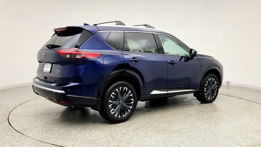 Used 2025 Nissan Rogue Platinum w/ Platinum Premium Package image 5