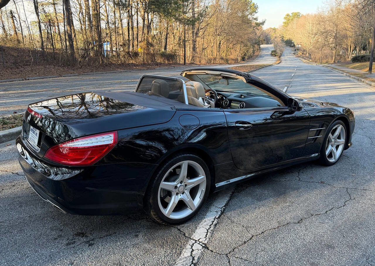 Used 2014 Mercedes-Benz SL 550 w/ Driver Assistance Package image 7