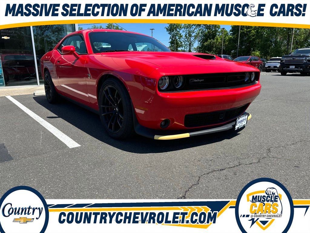 Used 2022 Dodge Challenger R/T Scat Pack w/ Dynamics Package RWD image 1