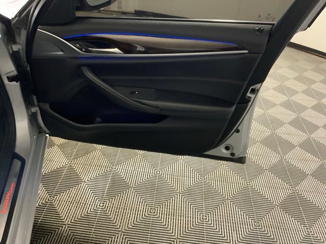 Used 2017 BMW 540i xDrive AWD/4WD image 32