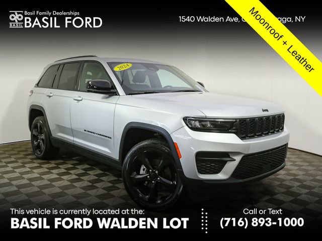 Used 2024 Jeep Grand Cherokee Altitude AWD/4WD image 1