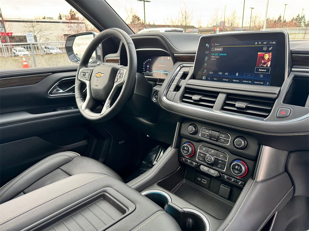 Used 2023 Chevrolet Suburban Premier image 12