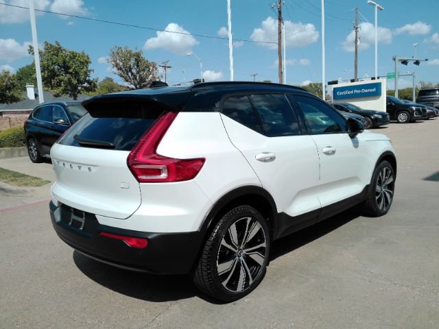 Used 2022 Volvo XC40 P8 Recharge Plus AWD/4WD image 6