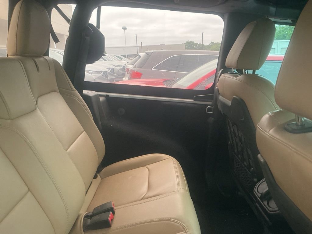 Used 2018 Jeep Wrangler Rubicon AWD/4WD image 10