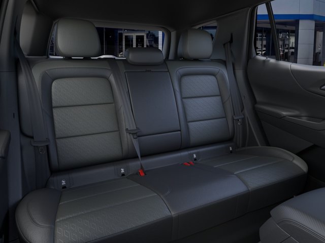 New 2027 Chevrolet Equinox LT w/ Convenience Package II FWD image 17