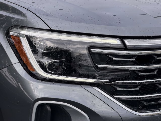 Certified 2024 Volkswagen Atlas SEL AWD/4WD image 10
