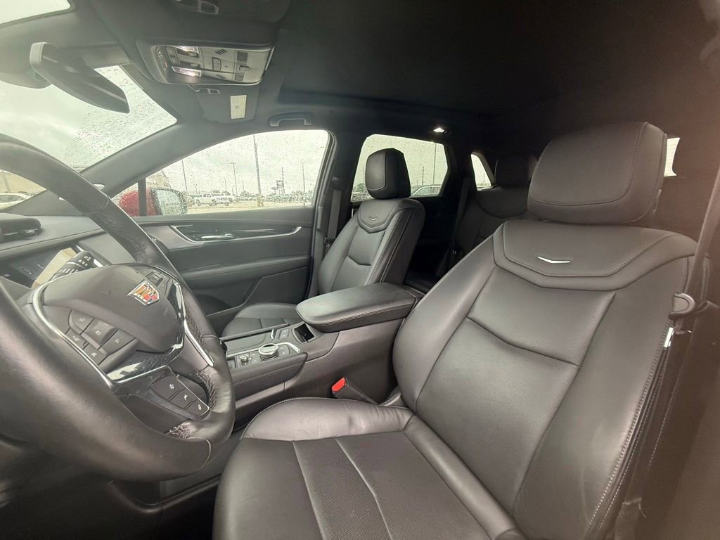 Certified 2024 Cadillac XT5 Premium Luxury AWD/4WD image 28