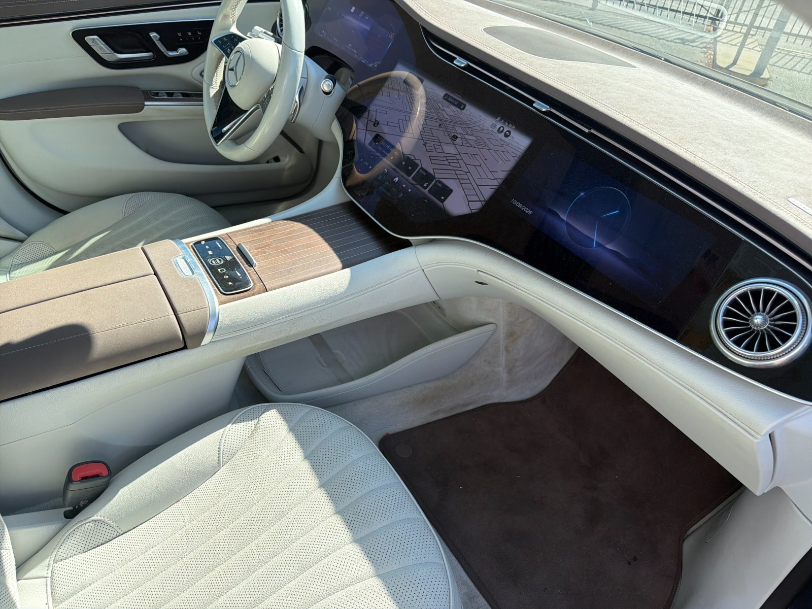 Used 2022 Mercedes-Benz EQS 450+ Sedan image 11