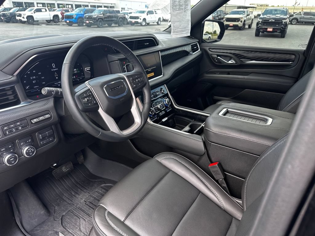Certified 2024 GMC Yukon Denali w/ LPO, Illumination Package AWD/4WD image 19
