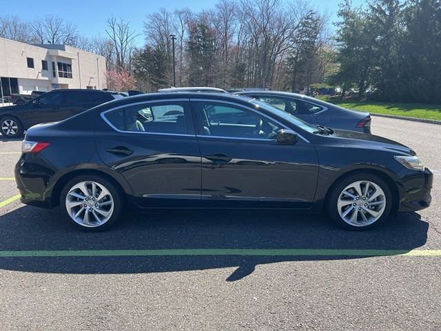 Used 2018 Acura ILX w/ Premium Package image 4