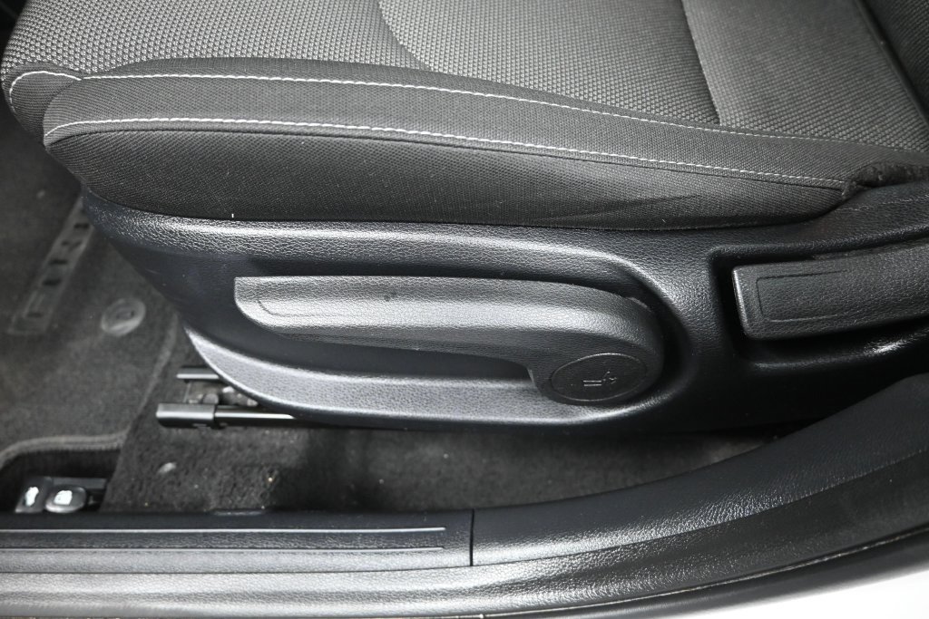 Certified 2023 Kia Forte LXS w/ LXS Technology Package FWD image 11