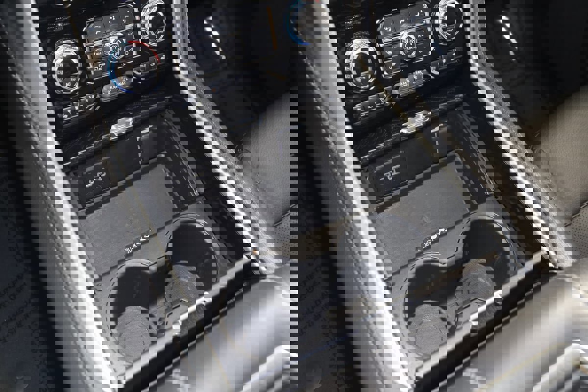 Used 2021 GMC Yukon Denali w/ Denali Premium Package image 29