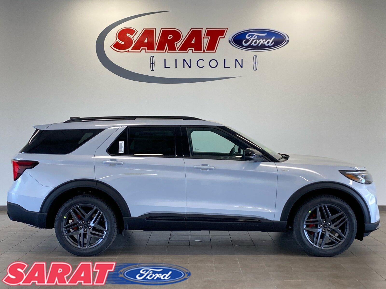 New 2026 Ford Explorer ST-Line w/ ST-Line Street Pack AWD/4WD image 8