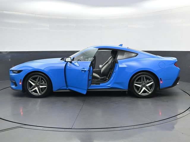 Used 2025 Ford Mustang Premium RWD image 41
