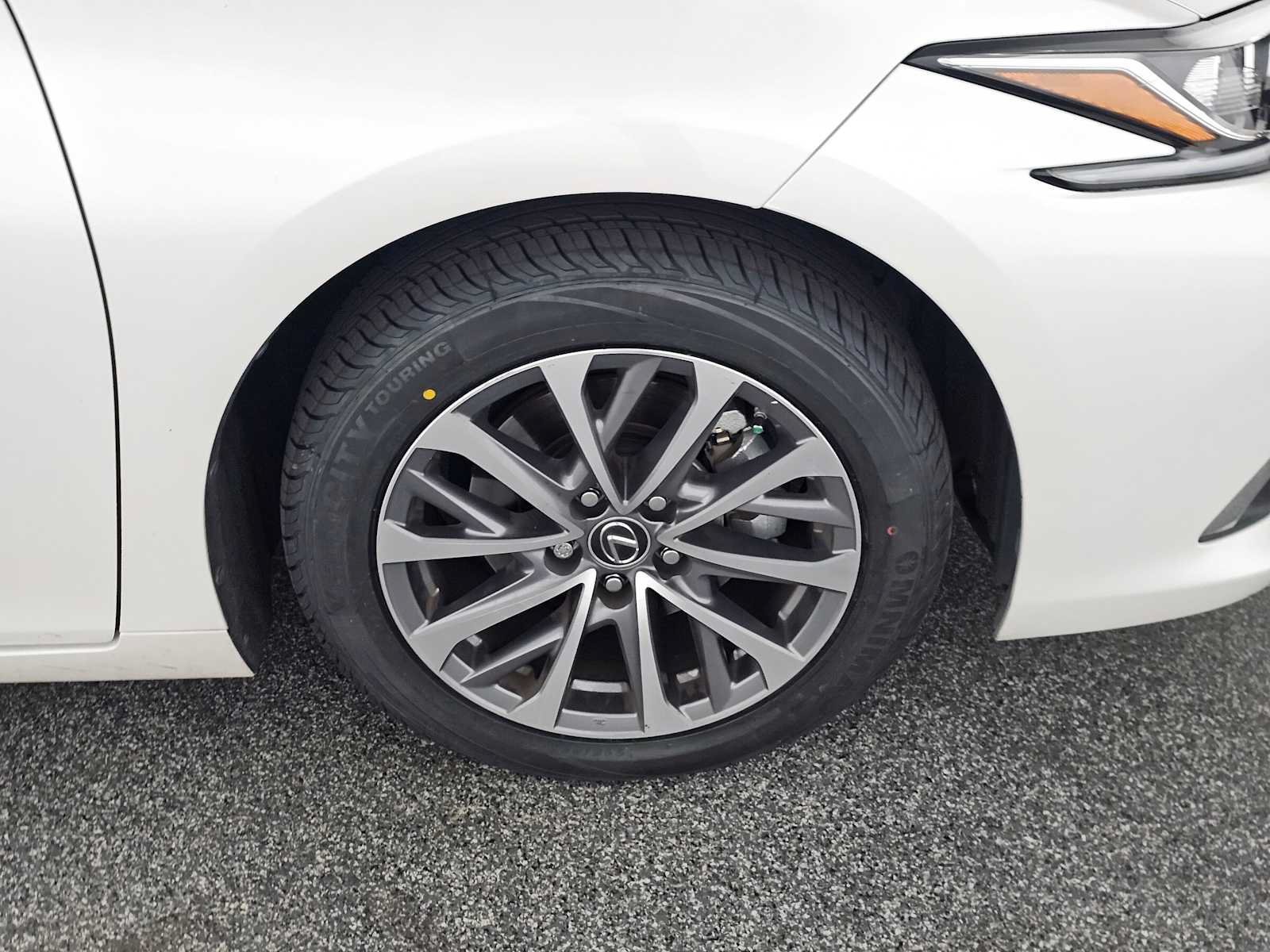 Used 2022 Lexus ES 350 w/ Accessory Package 2 FWD image 17