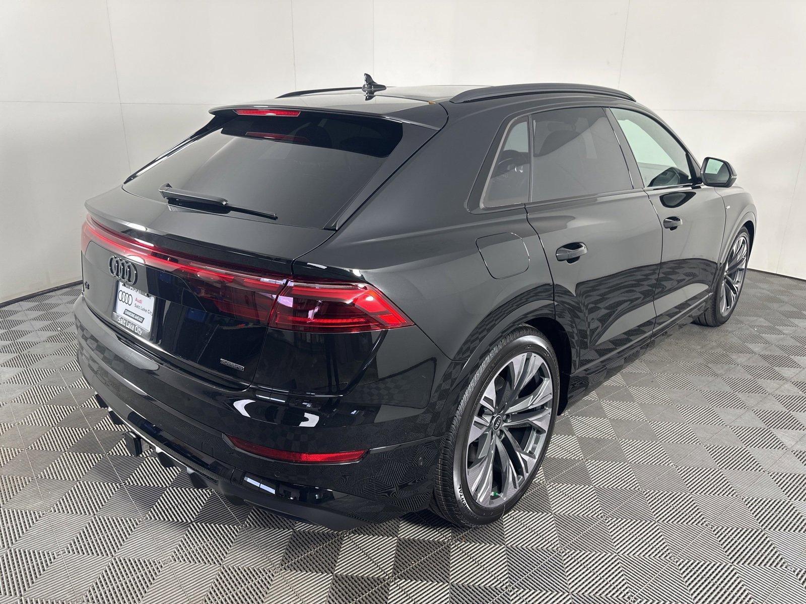 New 2026 Audi Q8 Premium Plus image 7